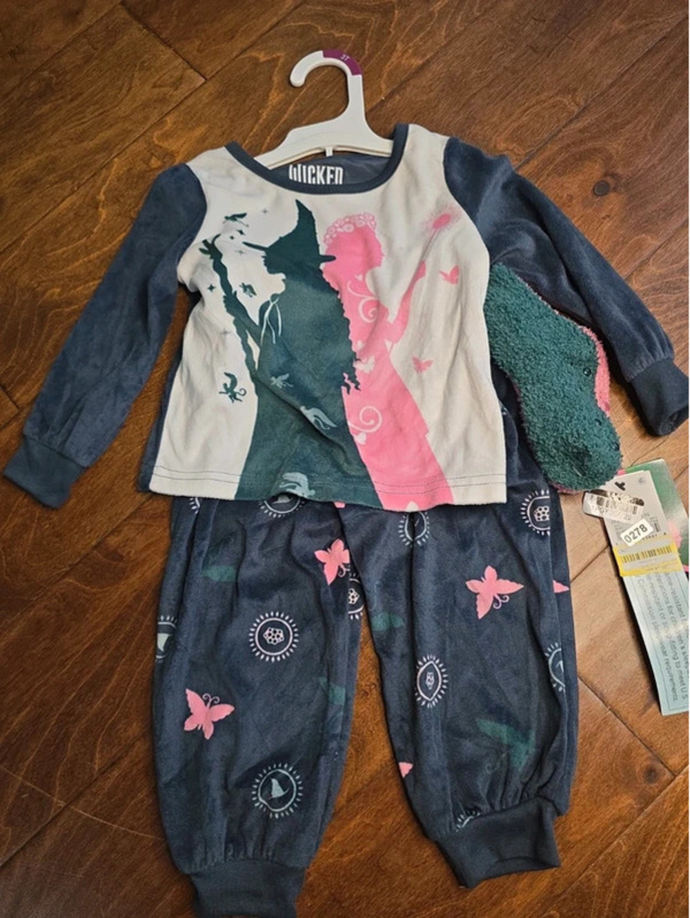2t brand new, wicked pajamas item, 278G7